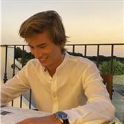 Étudiant en Master 2 à Solvay en ingénieur de gestion, donne cours de mathématiques, physique et chimie pour niveau secondaire